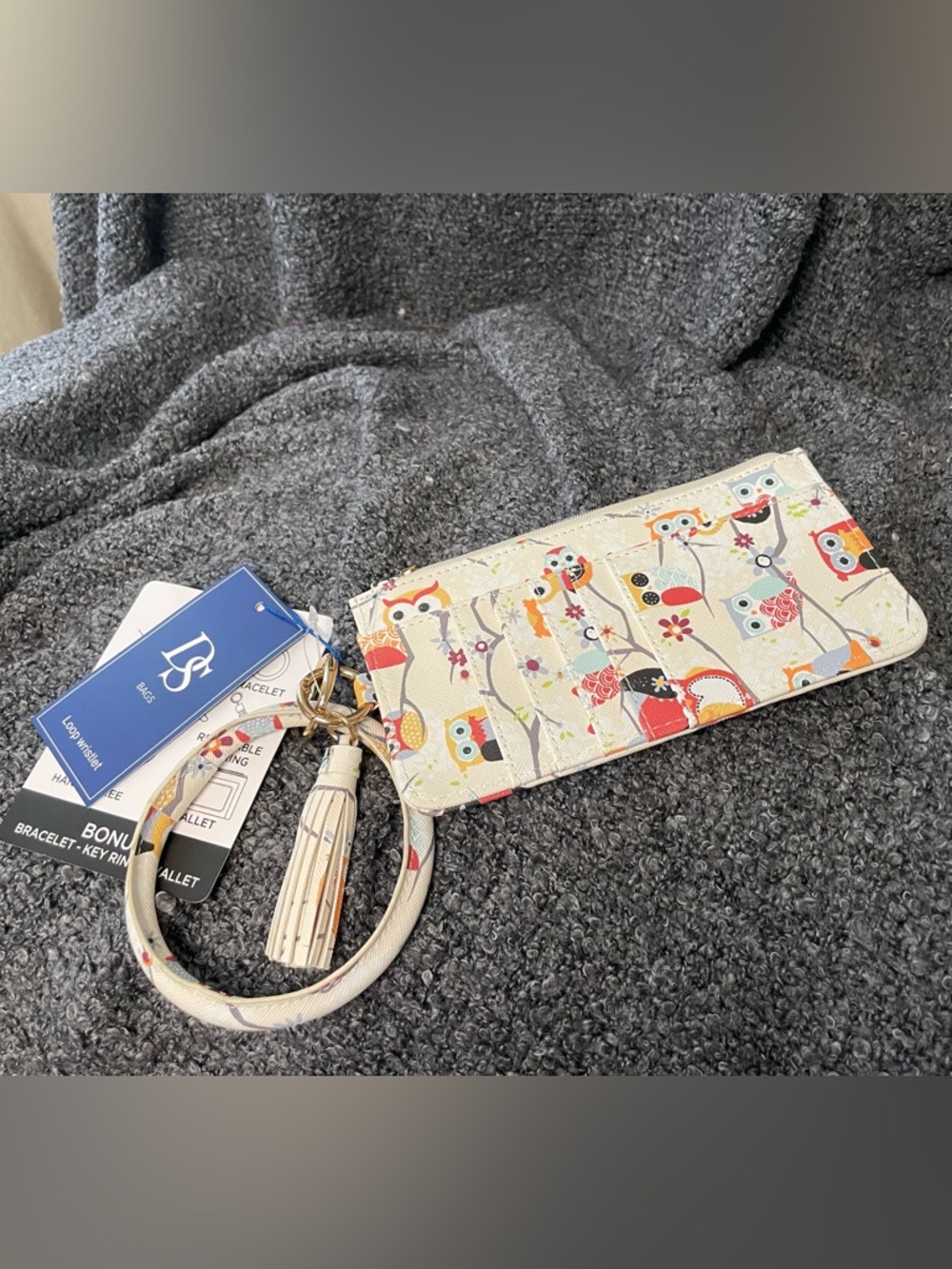 DS NWT Owl Print Wristlet Cardholder - Cream Multicolor